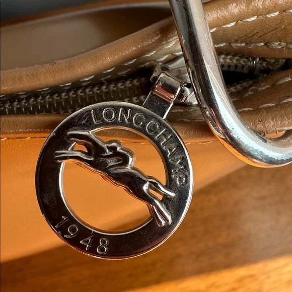 Longchamp Le Roseau Shoulder Bag - Picture 13 of 16